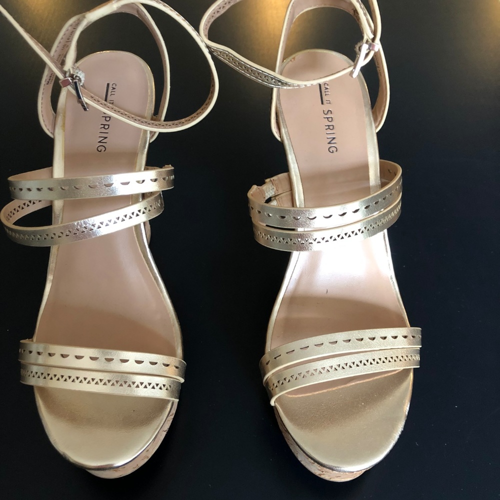 Call It Spring Shoes - Picture 4 of 8